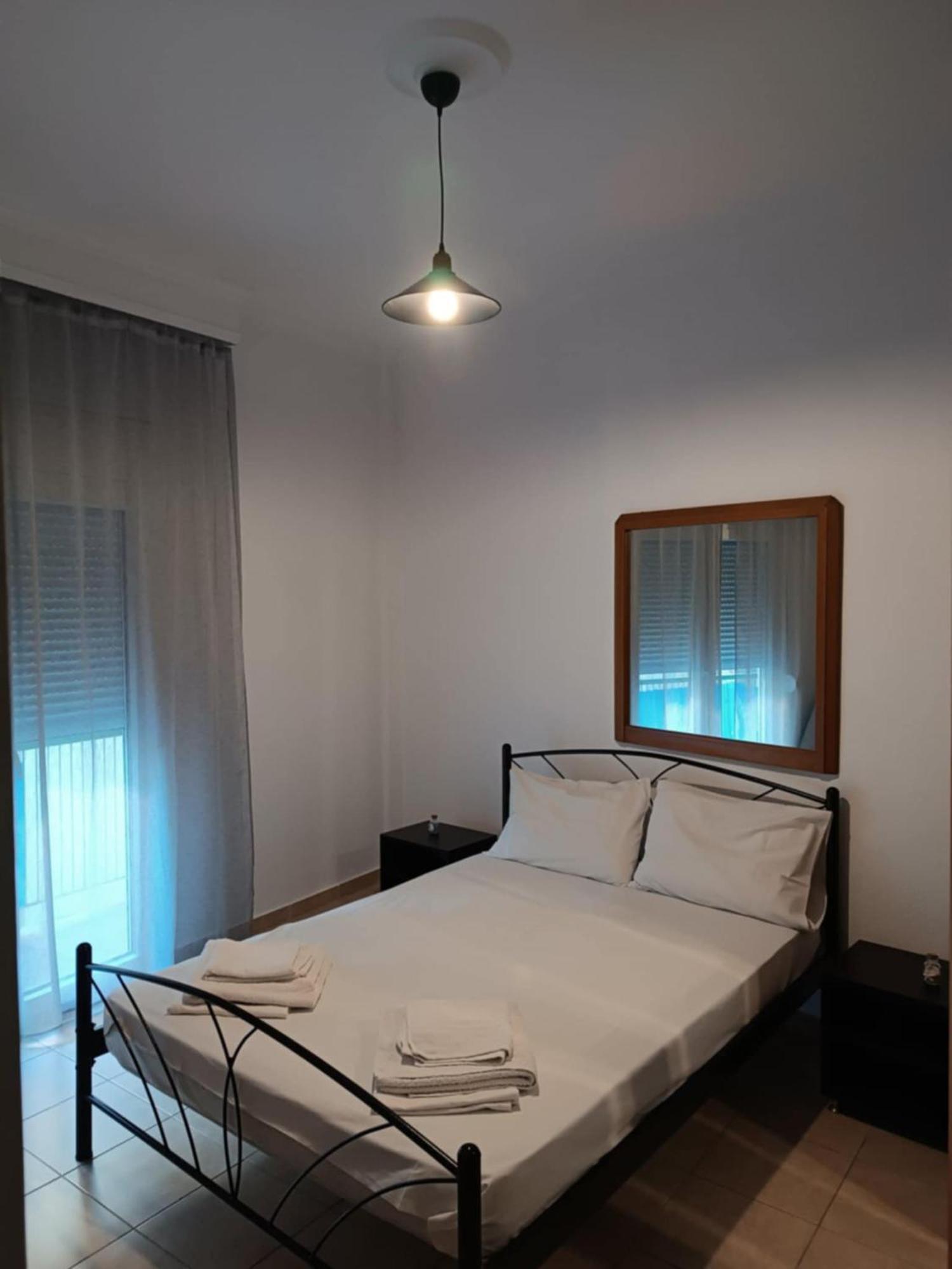 Nikos Apartment Kavala Exteriör bild